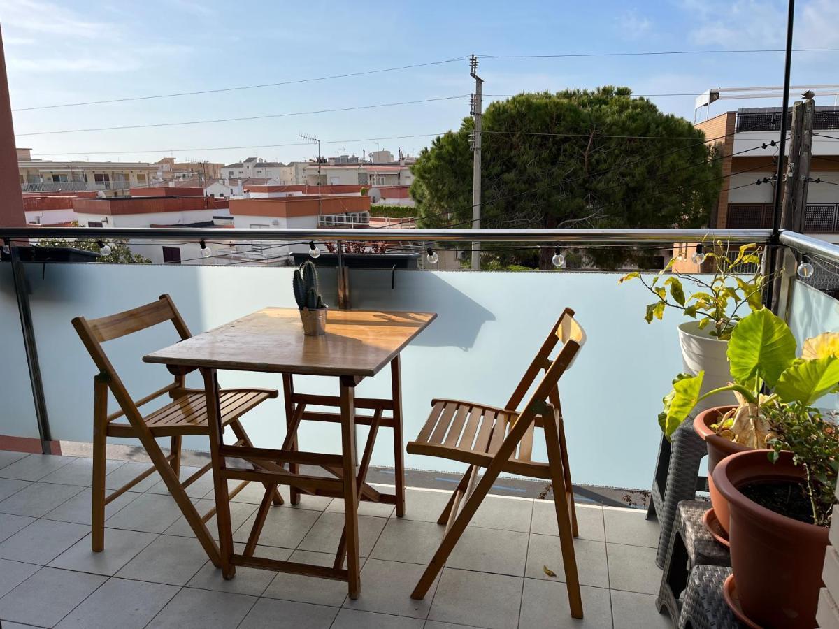 Ferienwohnung Atico En Cubelles Playa Exterior foto